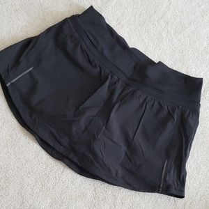 Lululemon skirt, size 6, EUC